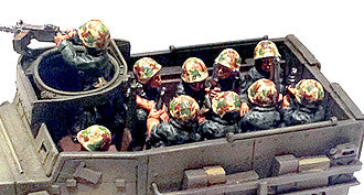 Miniatures USMC crew for M3A2